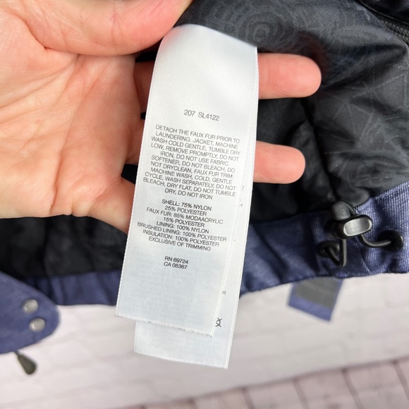 |•COLUMBIA•| Titanium Omnitech Navy Winter Ski Jacket w/ Flora… - Picture 14 of 16